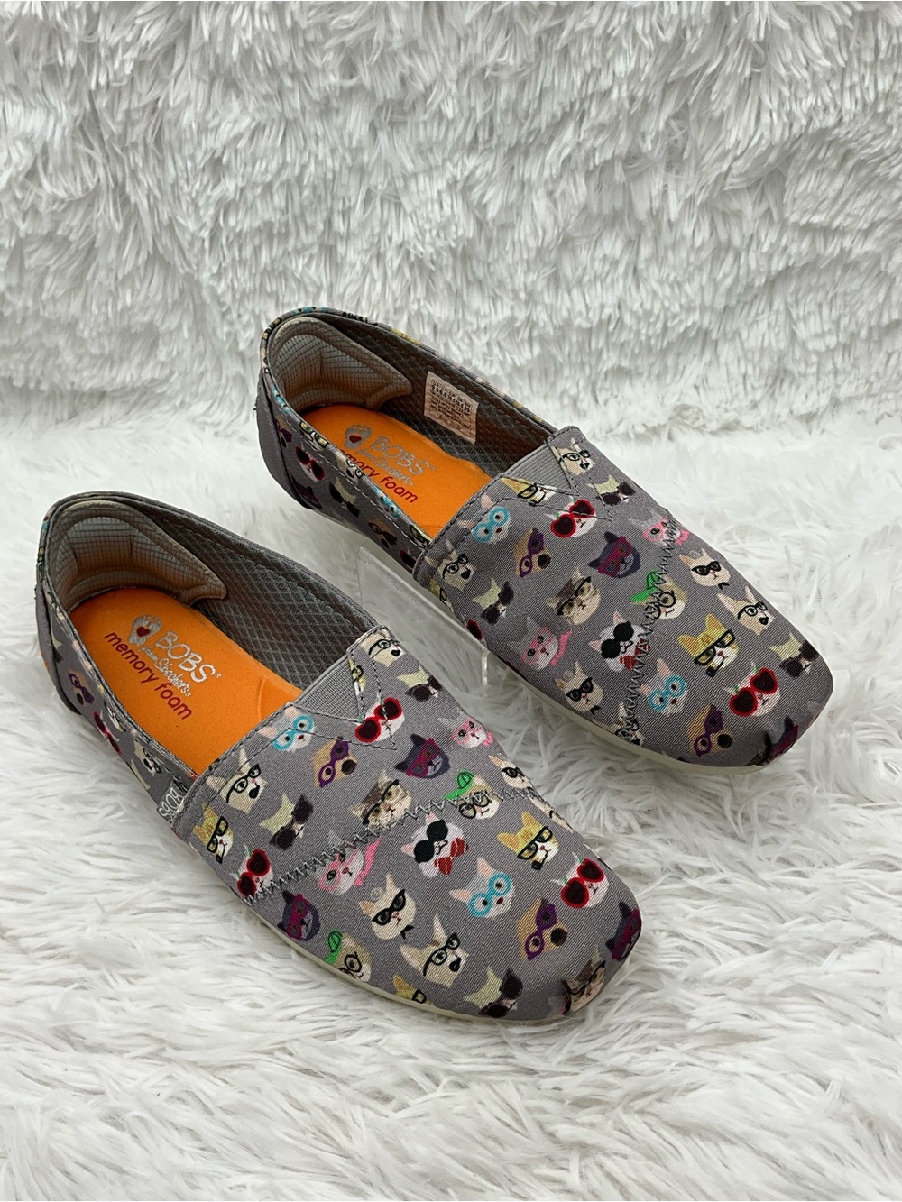 Sketchers BOBS Shoes Size 9.5 Gray Dog Print Memory Foam Slip On Shoes